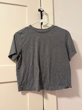 Outdoor Voices T-shirt  Gray Short-Sleeve Tee